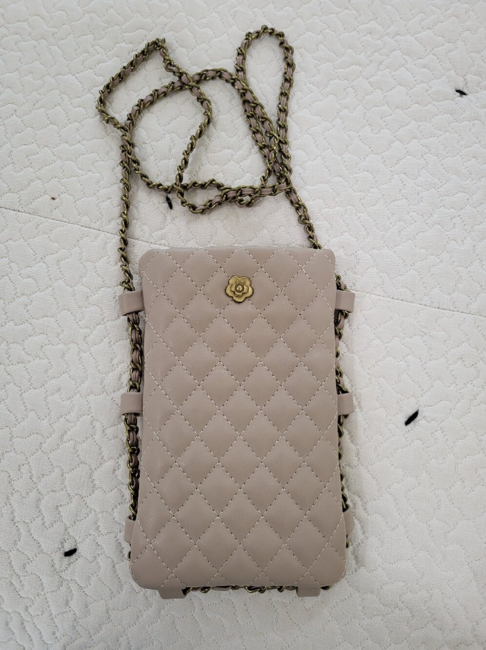 Quilted Beige Crossbody Phone Bag with Floral Accent
